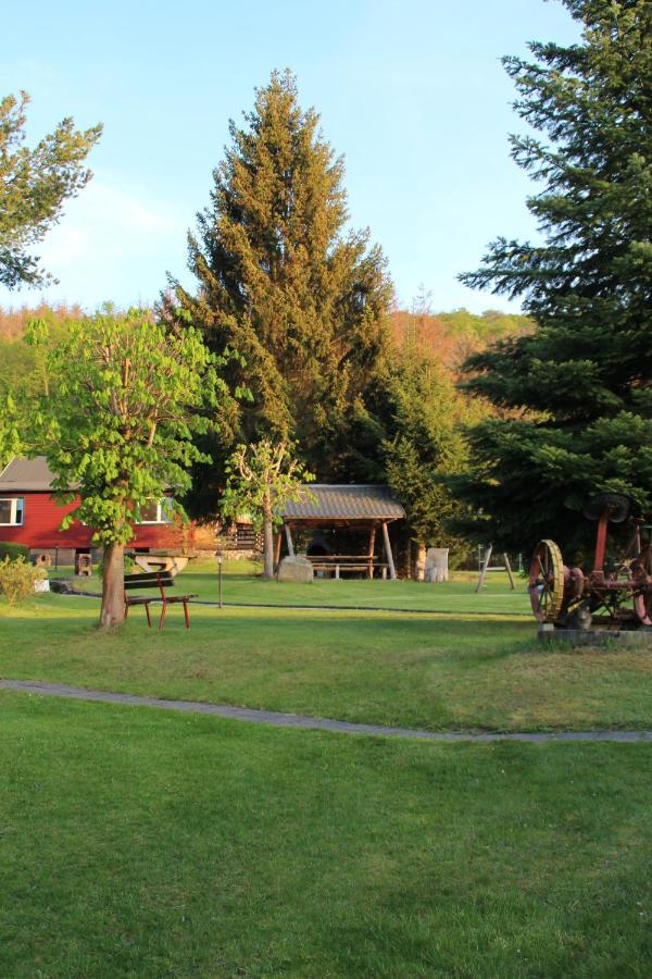 Ferienhaeuser "Zur Hohen Sonne" Thale Buitenkant foto